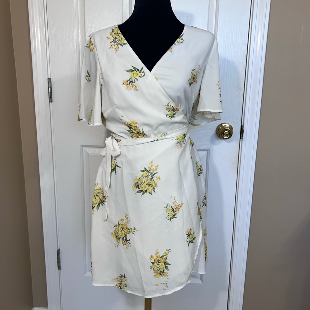 Show Me Your Mumu Andrea Wrap Dress Sunny Side Floral White Yellow Small NWT